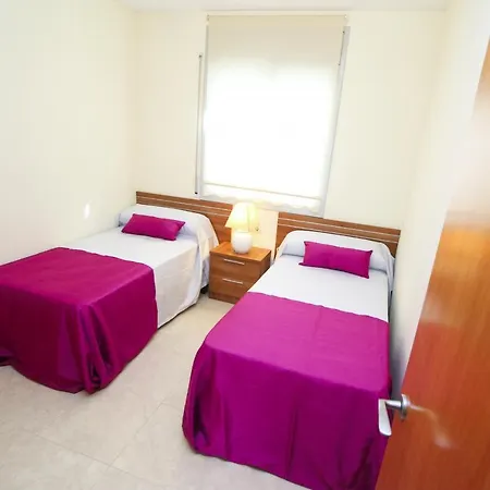 Roura 2 Planet Costa Dorada Apartment *